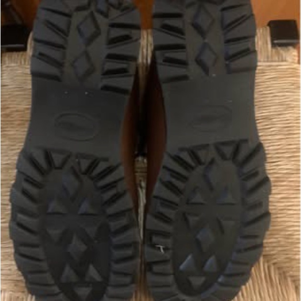 Vasque Brown and Black Boots with High-Top Design and Durable Sole - Picture 6 of 7